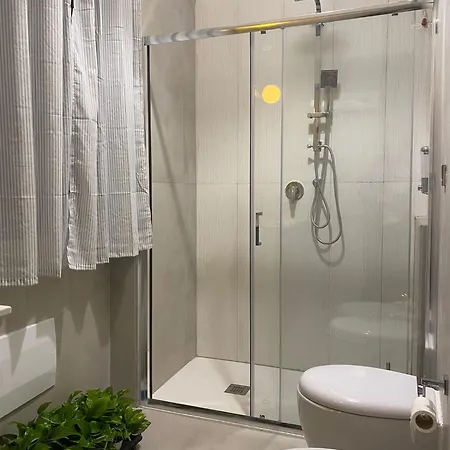 דירה Kea Home, Entire House In The Heart Of