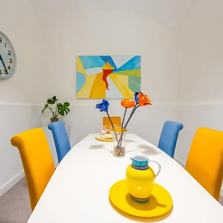 Apartment Kea Home, Entire House In The Heart Of *